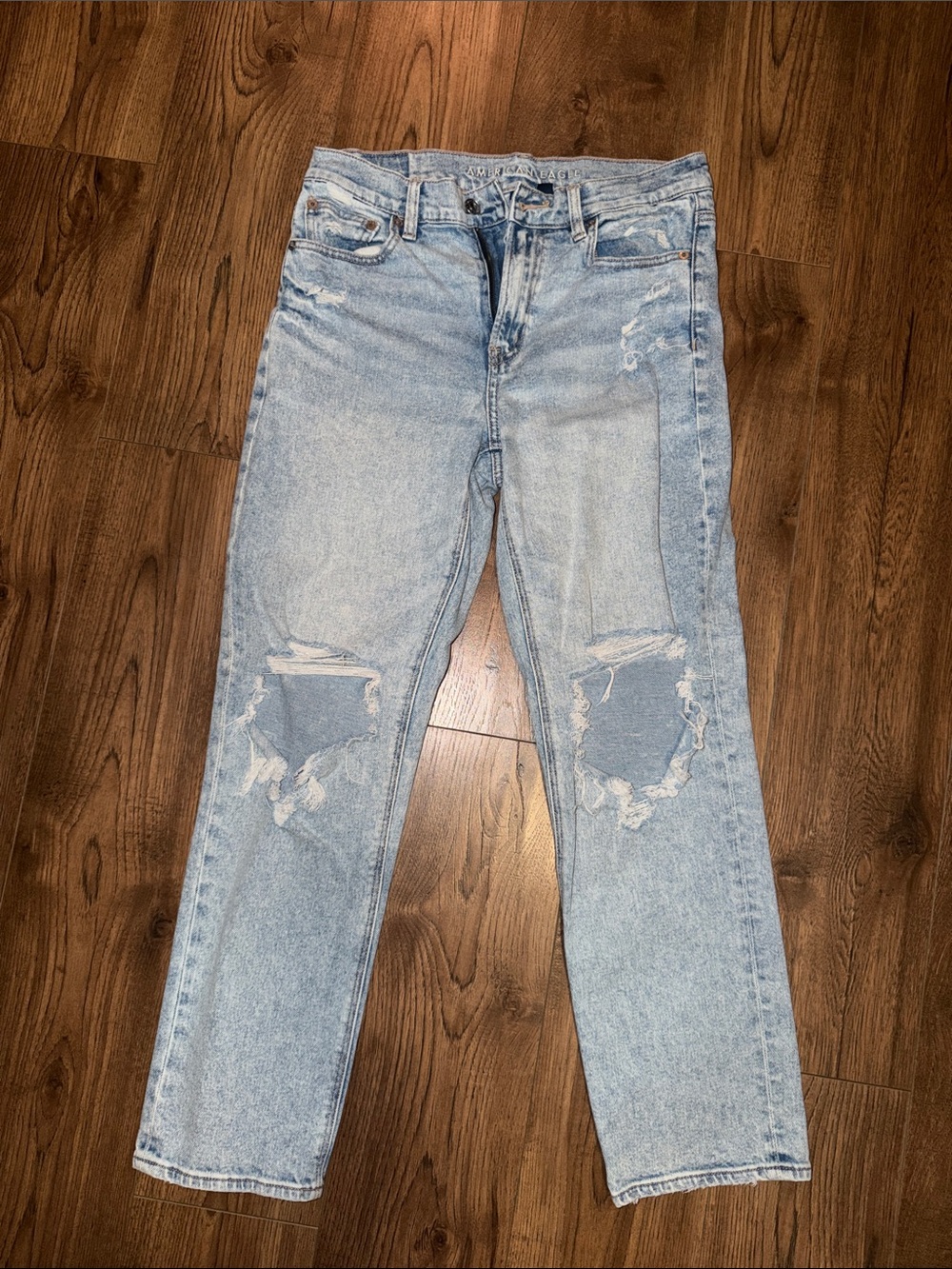 American Eagle Women’s Super High-Waisted Ripped Ankle Straight Jean